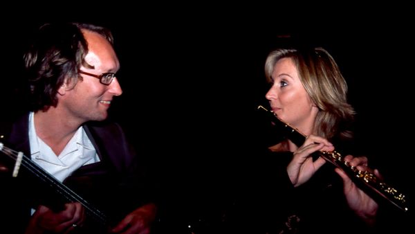Grammy nominerede Ulla Miilmann, fl&oslash;jte og Mathias J. From, guitar i DR Koncertsal